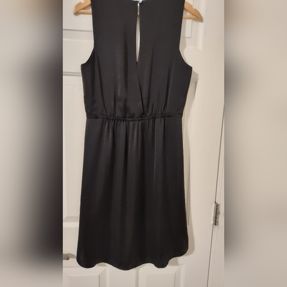 Madewell Little Black V Neck Sleeveless Midi Dress, Size 6, knee length - Picture 4 of 8